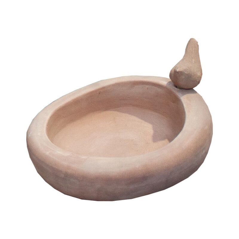 terracotta fuglebad med fugl